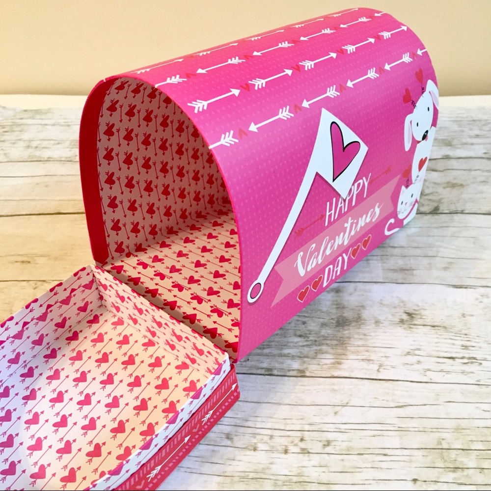 ✨4/$25✨ Valentine’s Day Set of Travel Mug-Socks-Gift Box - Picture 4 of 9
